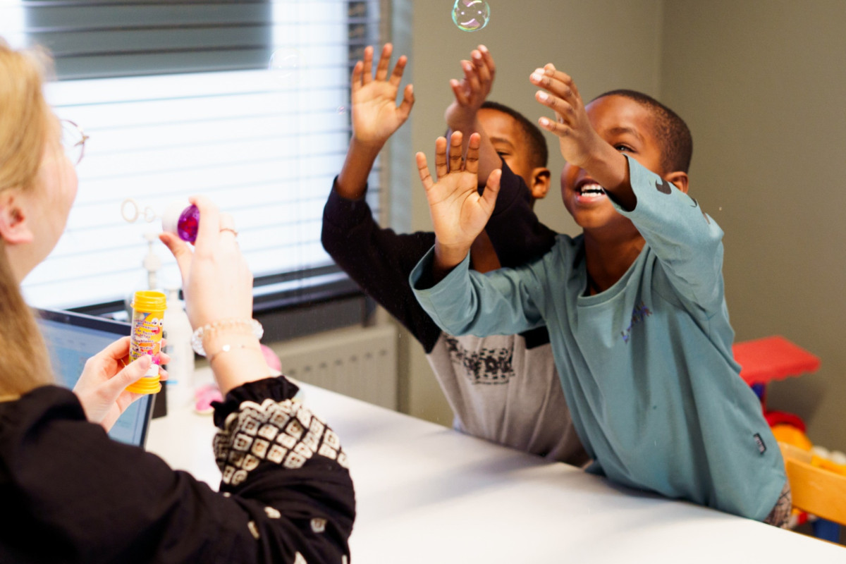 Laat jij mensen weer praten als logopedist? Dan willen wij jou spreken.