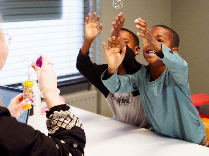 Laat jij mensen weer praten als logopedist? Dan willen wij jou spreken.